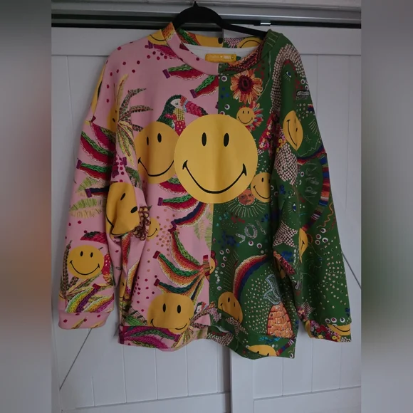 FARM Rio Smiley Graphic Crewneck Sweatshirt - Picture 5 of 7